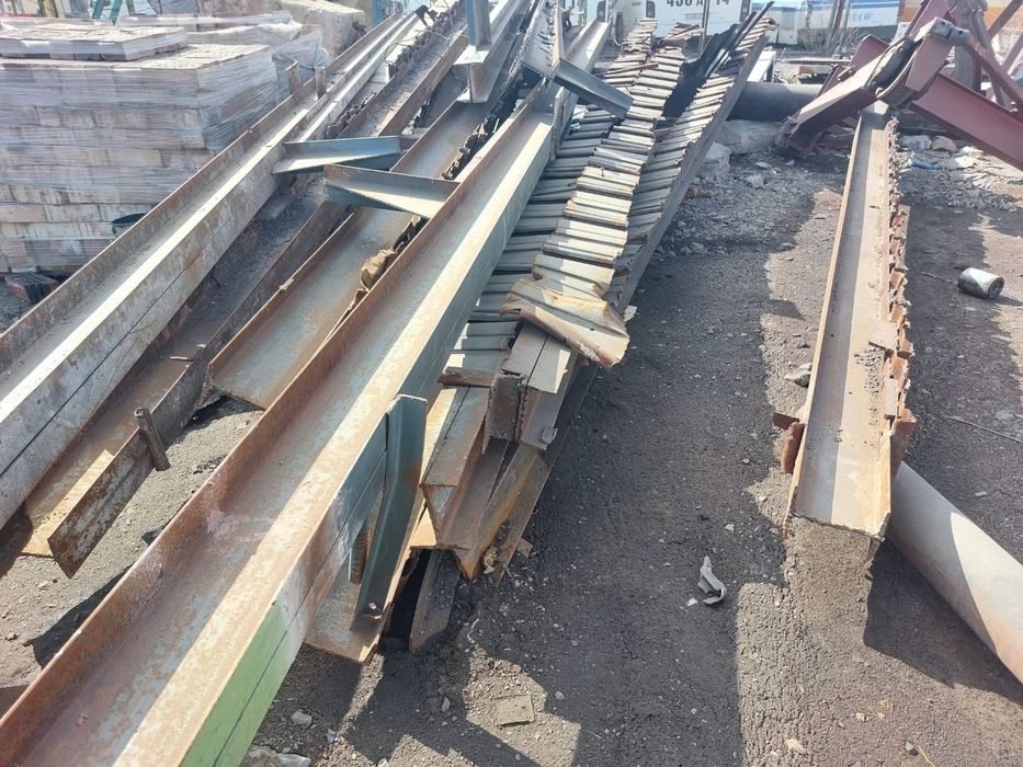 Продам двутавры и швеллера разные