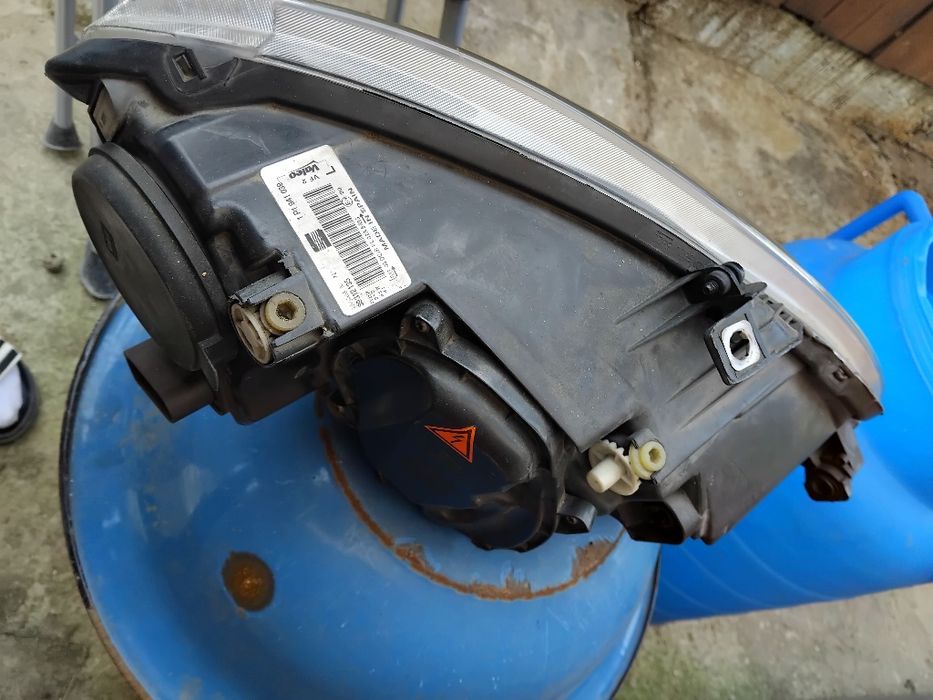 Vând Far Seat Leon 1P