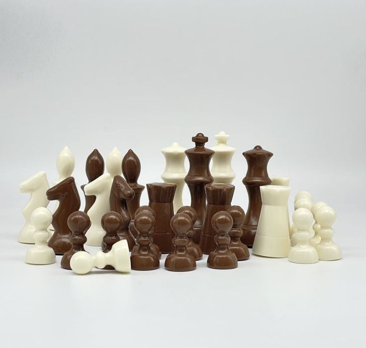 Шахматы из шоколада