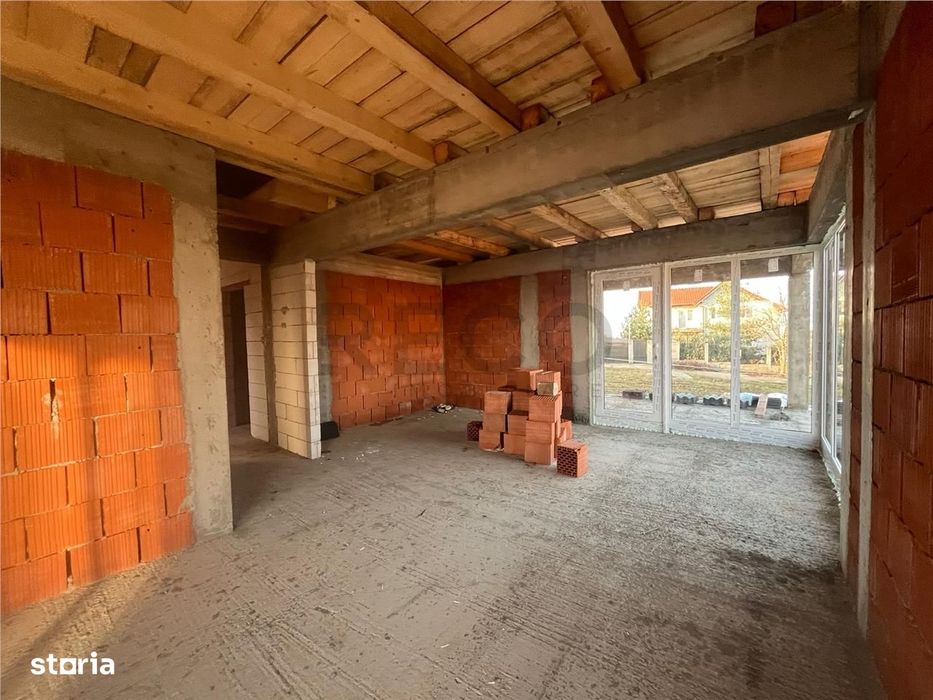 RECO Casa plan parter cu 3 dormitoare-la rosu- Paleu