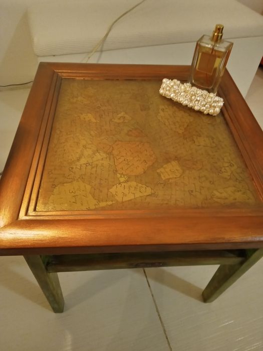 нестандартна арт масичка,нощно шкафче