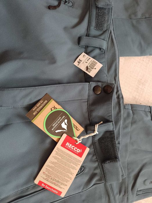 Нов ски панталон