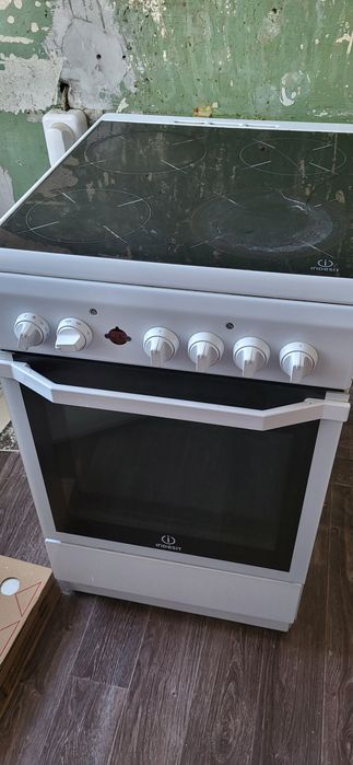 Продам керамическую электорплиту