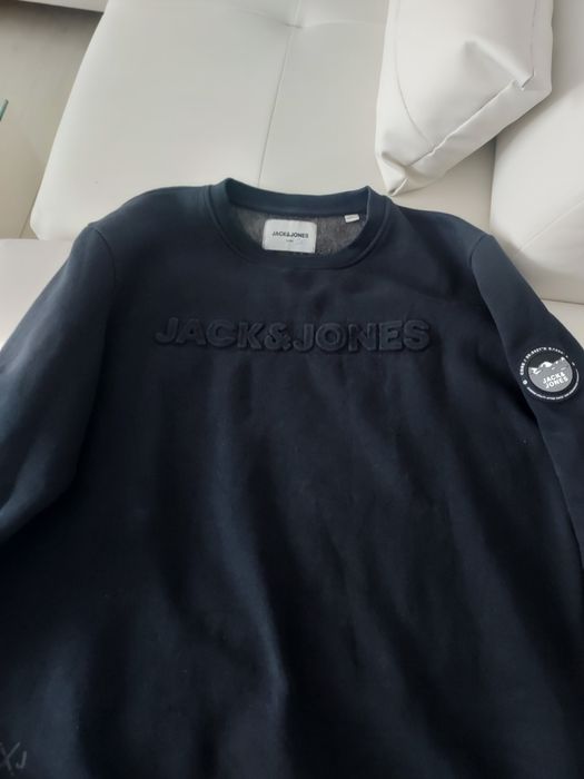 Vând bluza bărbătească, Jack&Jones un  produs de calitate,Mar.L.