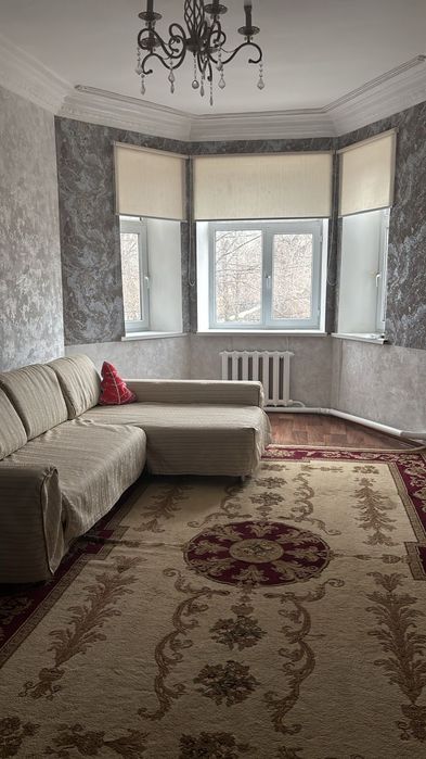 Даем комнату в аренду