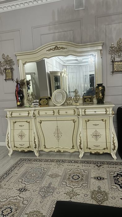 Комод со стенкой классика