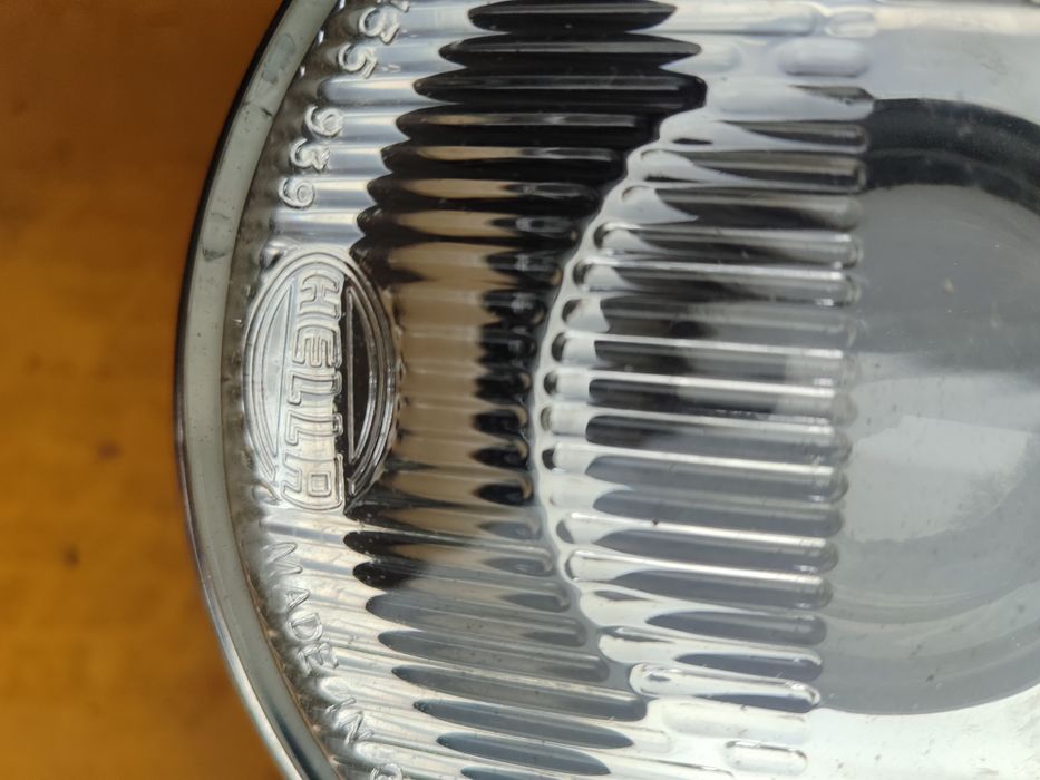 Продам фары BMW E34