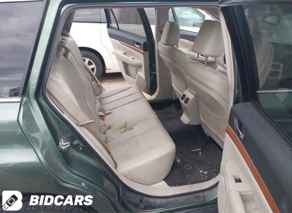 Subaru Outback 2013 год Потида тур цена 2.6 мил