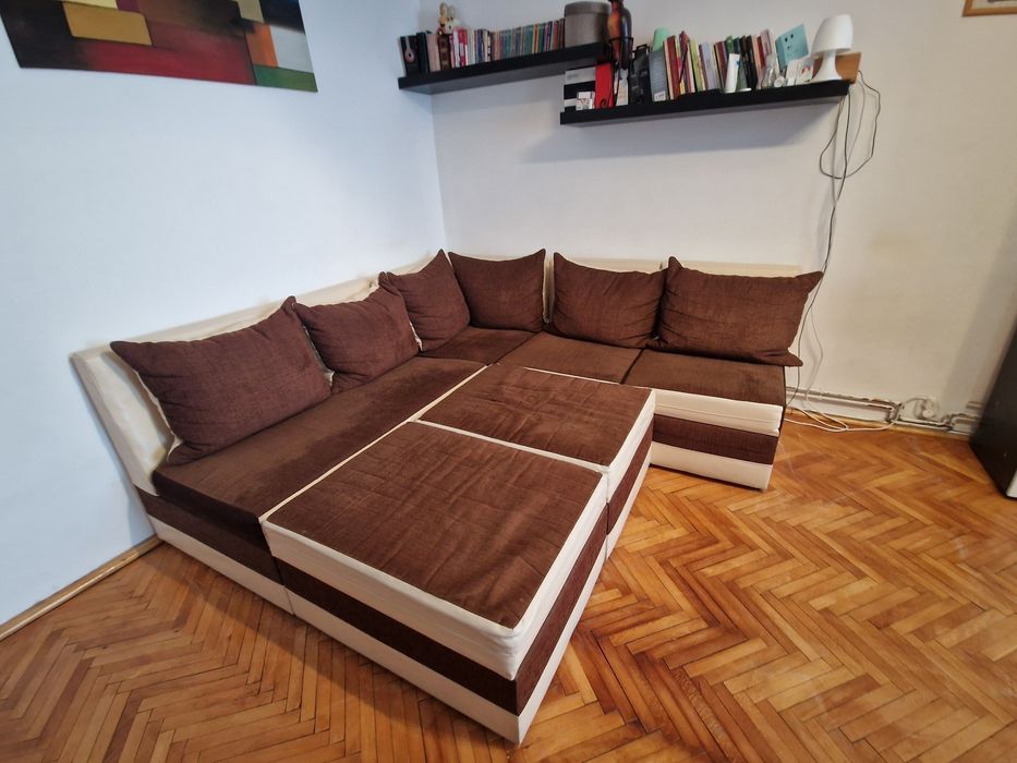 Canapea modulară