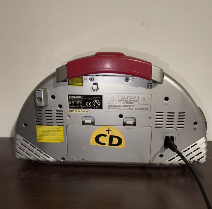 Радио касетофон Sonashi