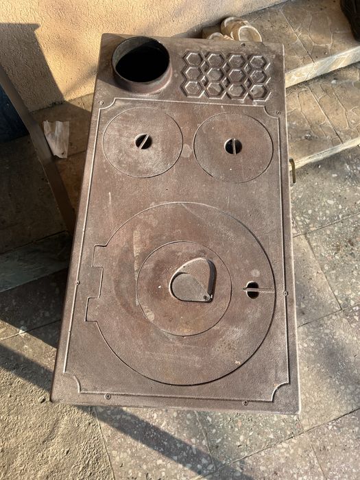 Se ofera spre Vanzare Soba cu plita !