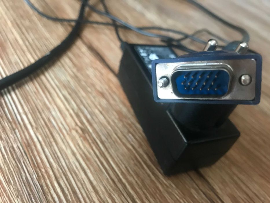 Монитор  LG  22M38A