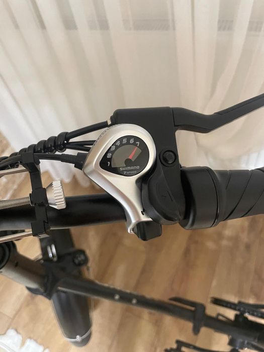 Bicicletă electrică UZOMO – stare foarte bună – 2700 lei (negociabil)