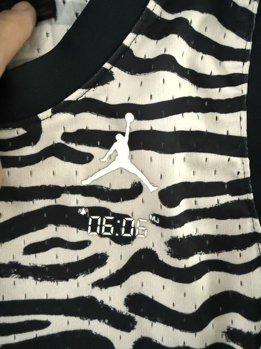 Maieu Jordan marimea M