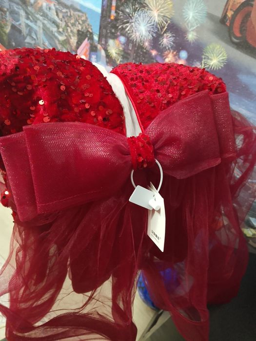 Детское красное платье