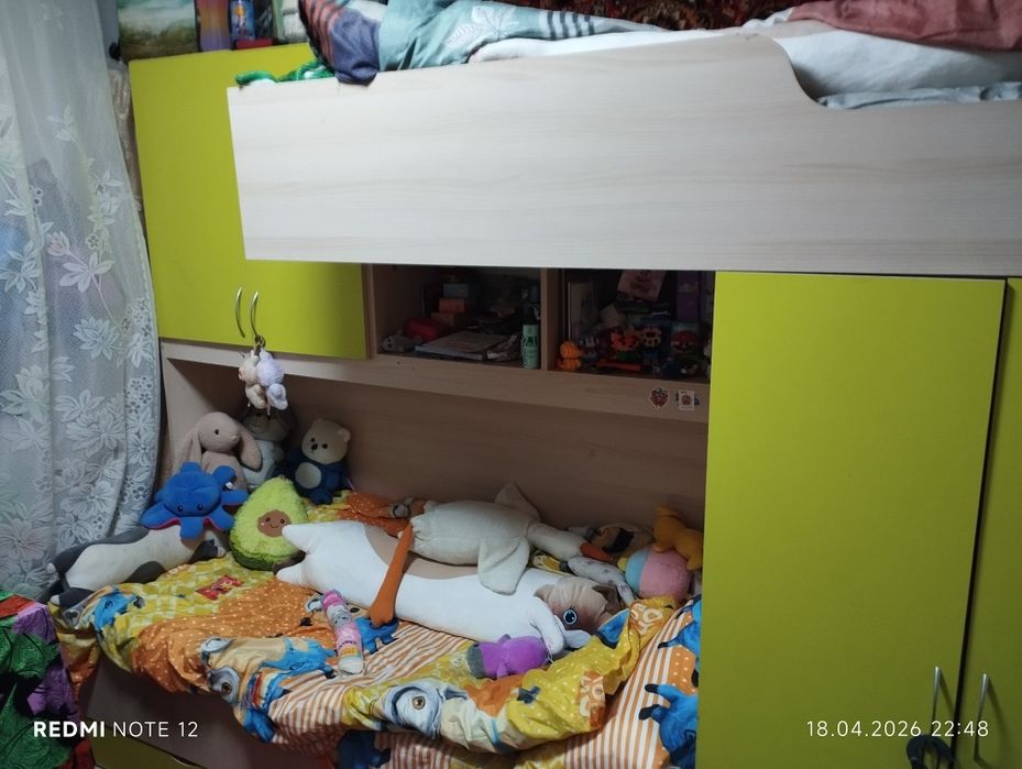 Продаю кровать двухъярусную