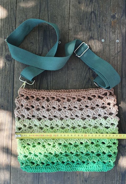 Плетена чанта на една кука
