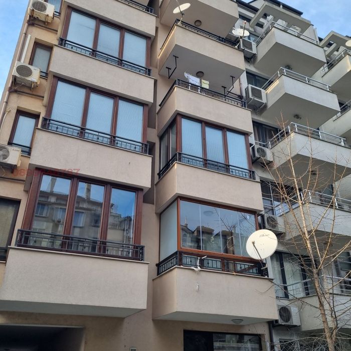 Продава се Двустаен апартамент в Бургас, Лазур - 77 кв.м за 1689 €/кв.м - Снимка #6