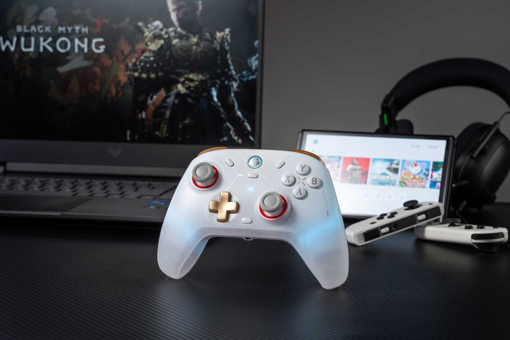 Контролери GameSir Cyclone 2 Shadow Black/ Phantom White/ НОВИ