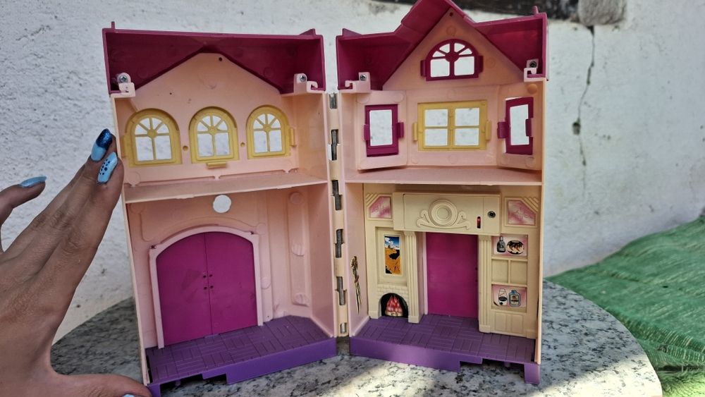 Мини къщичка за кукли