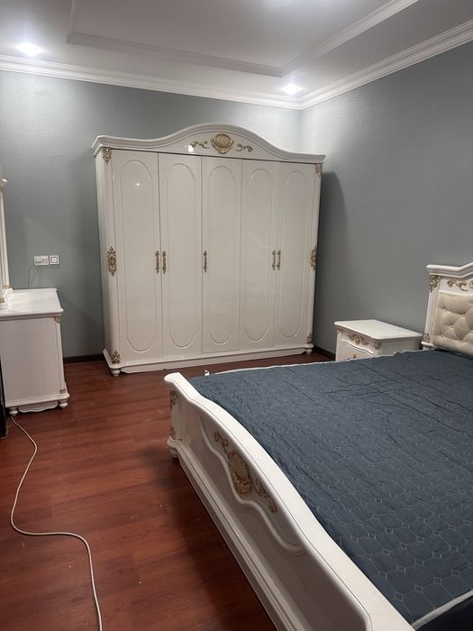 Гагарин мектептің қасында ж/е садиктің қасында