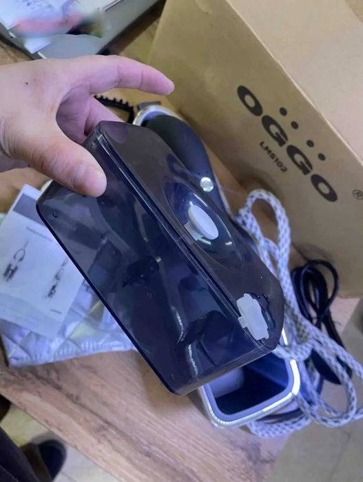 Срочно продается утюг-отпариватель