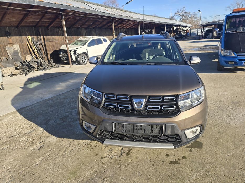 Dezmembrez Sandero Stepway 2018 1.5 dci varianta full