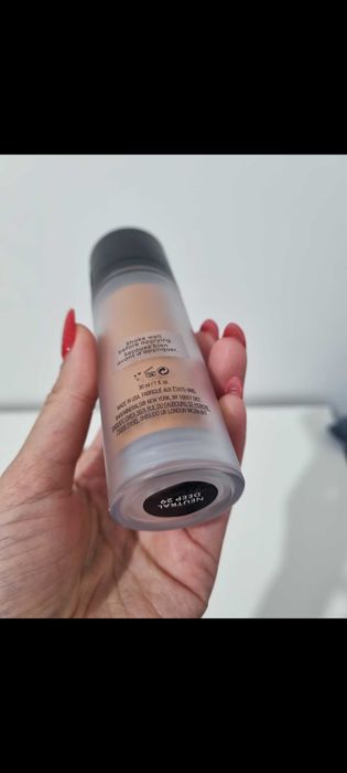Нов оригинален фон дю тен Bare Minerals