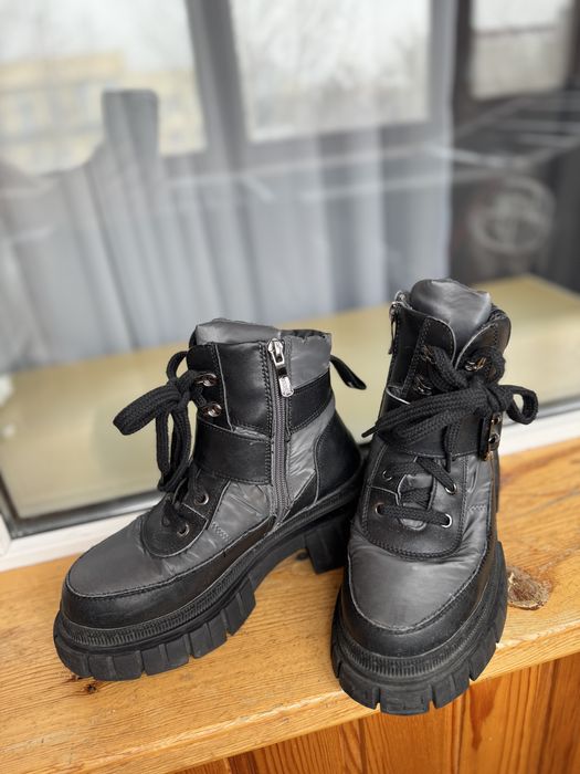 Продам ботинки осень-зима