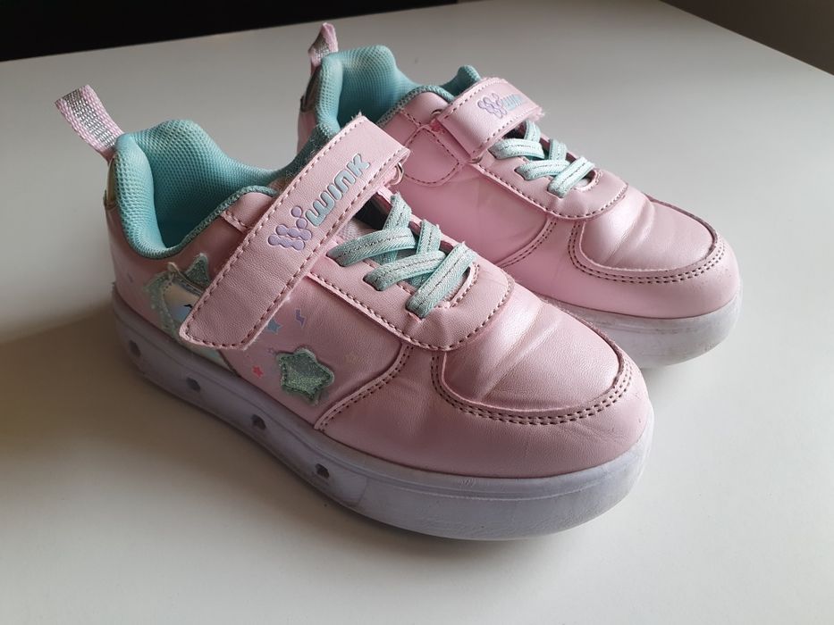 Adidasi fetitza stare buna