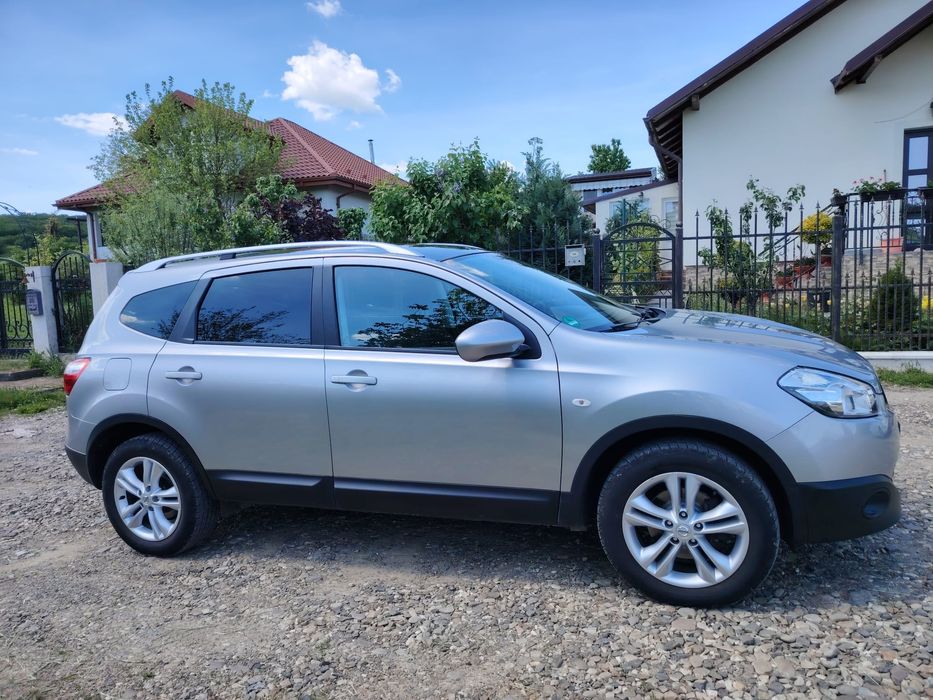 ** Nissan Qashqai 7 locuri 1.5 diesel **