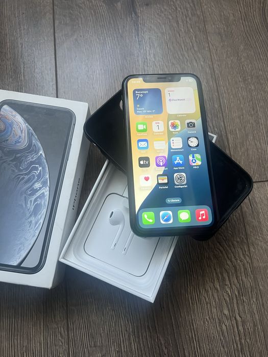 Iphone xr                 ,