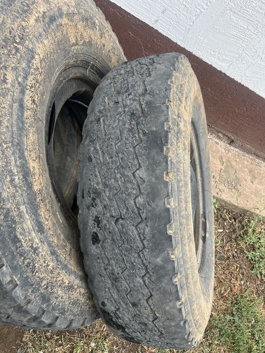 Продам шины 12.00R20