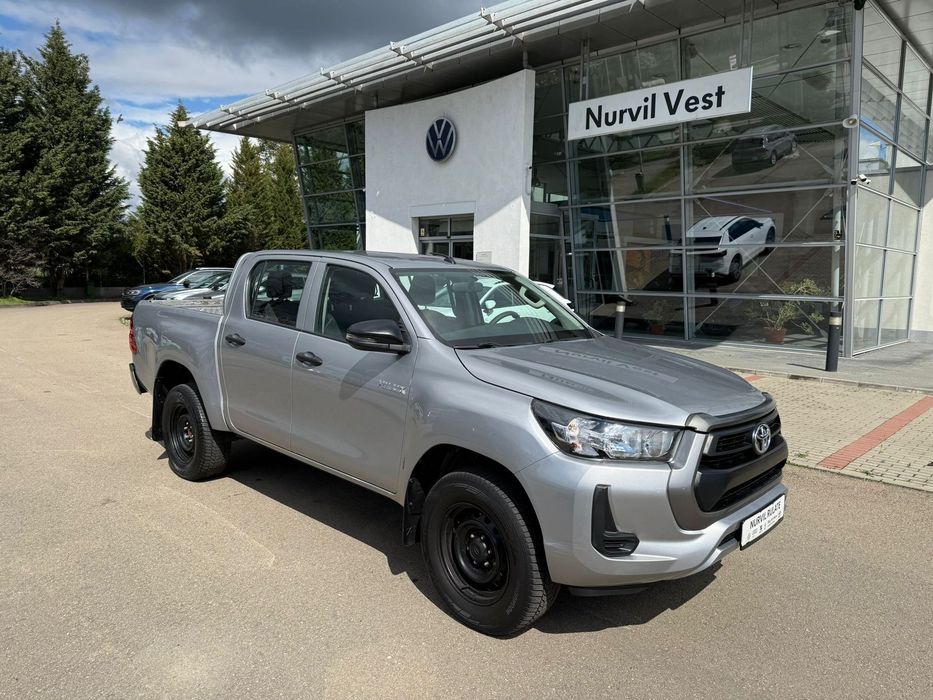 Toyota Hilux Posibilitate Leasing/Credit Auto Avans 4900 euro Rata 475 euro