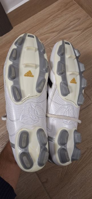 Ghete fotbal Adidas Predator 2006.