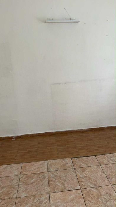 Persoana Fizica - Vand Camera Camin, Parter