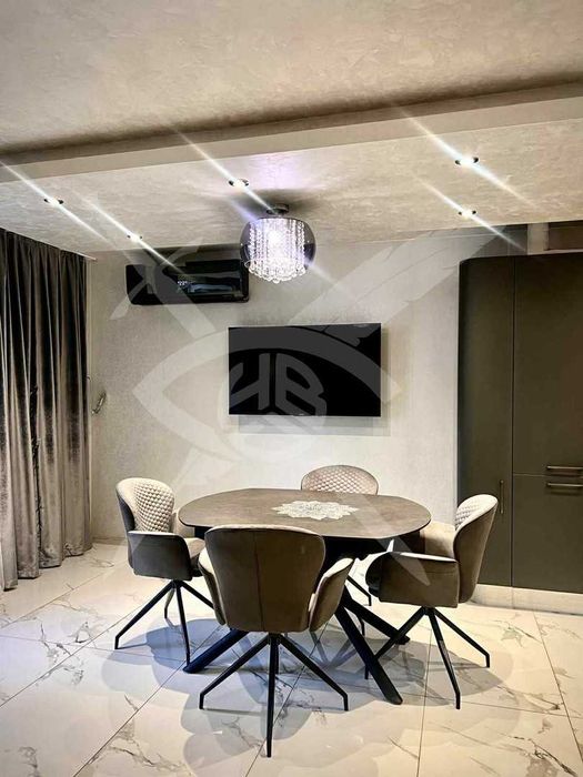 Дава се под наем Тристаен апартамент в София, Младост 1 - 110 кв.м за 1200 € - Снимка #1