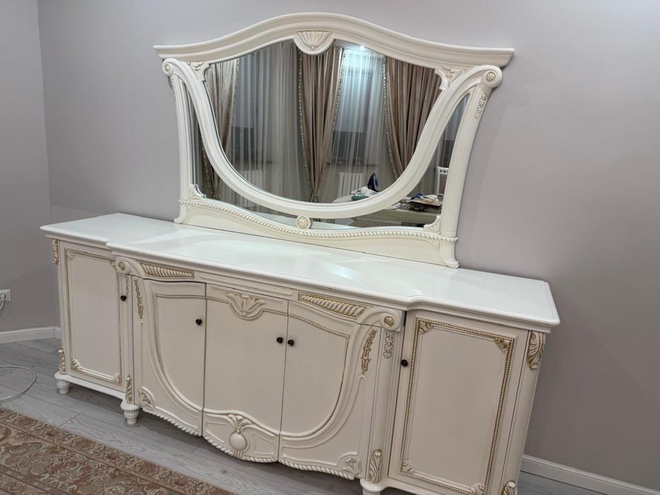 Продам сервант )