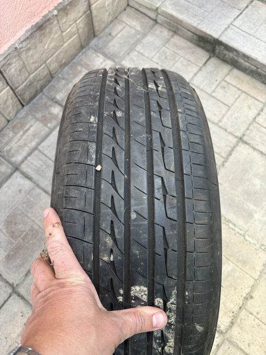 Anvelope vara 215 /50/17