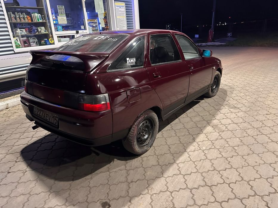 Автомобиль на полном ходу