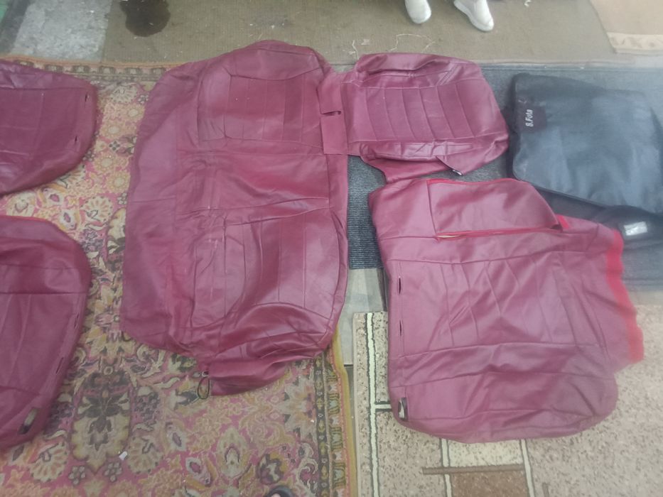 Продам авточехлы продам