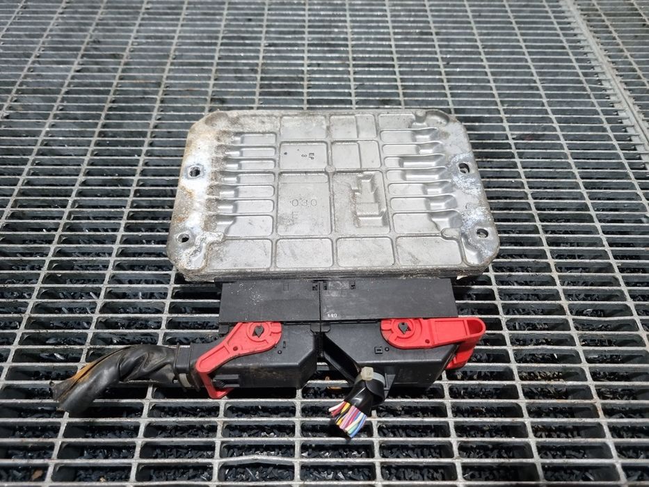 Блок за управление на двигателя Mitsubishi