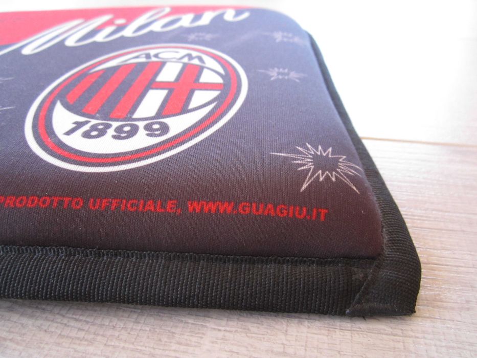 за феновете на футболен клуб МИЛАН MILAN AC - оригинална възглавничка