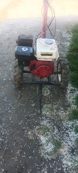 Motosapa ca noua 8/5 cai putere preț 750 lei lei