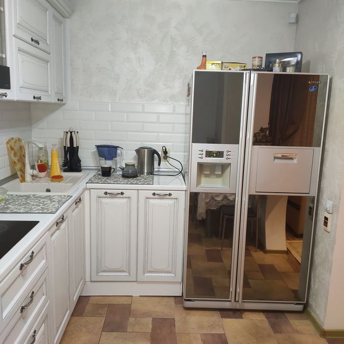 Продам квартиру 3 комнатную