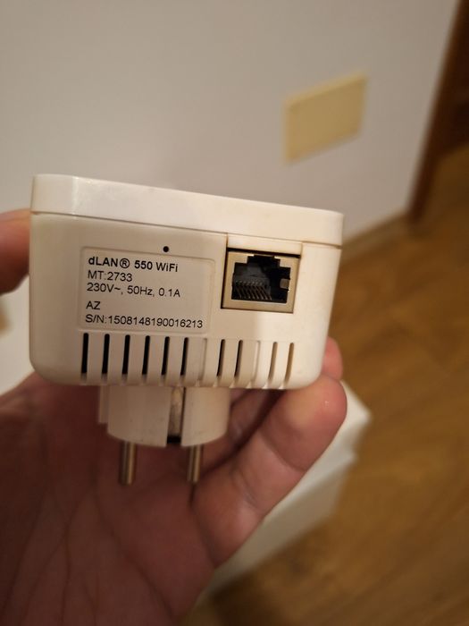 Set cu doua adaptoare wi-fi devolo