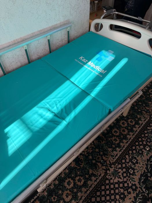 Медицинская кровать