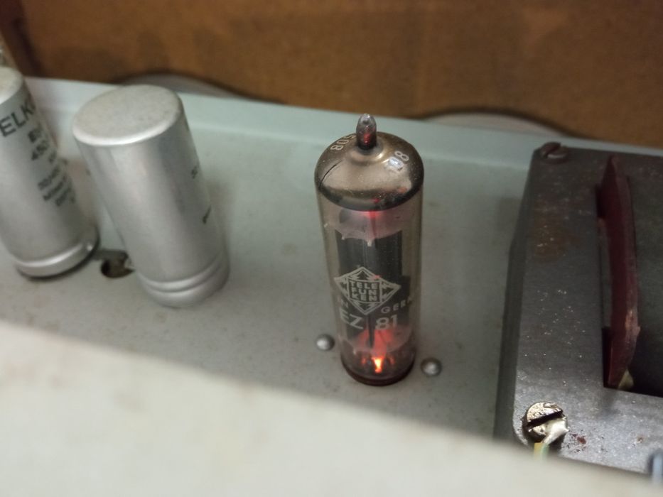 DIXILAND-Китарно кубе лампово.