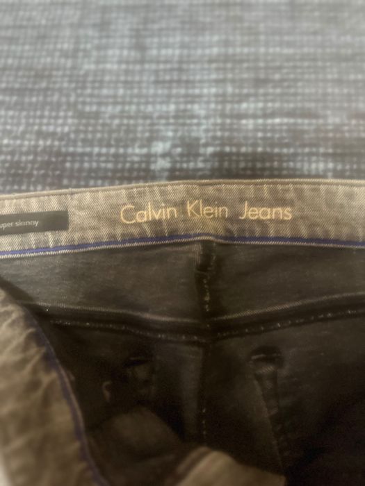 Продавам  мъжки дънки на изгодна цена