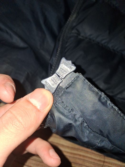 Пуховик лакоста.